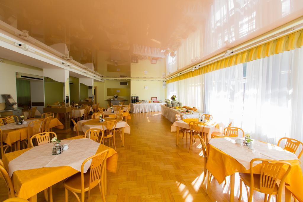 Geovita Krynica-Zdroj Bagian luar foto